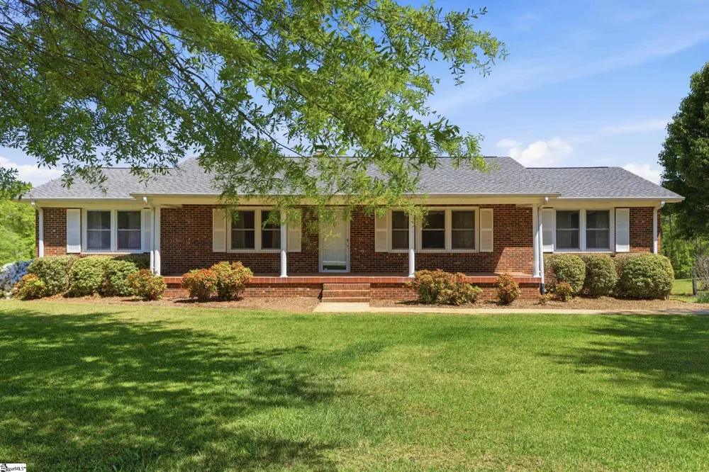814 Mountain Vew Court Greer, SC 29651