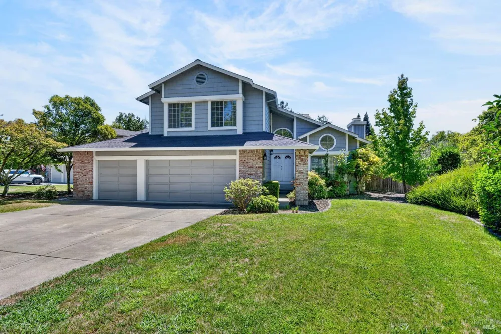 306 Whitethorn Court Windsor, CA 95492