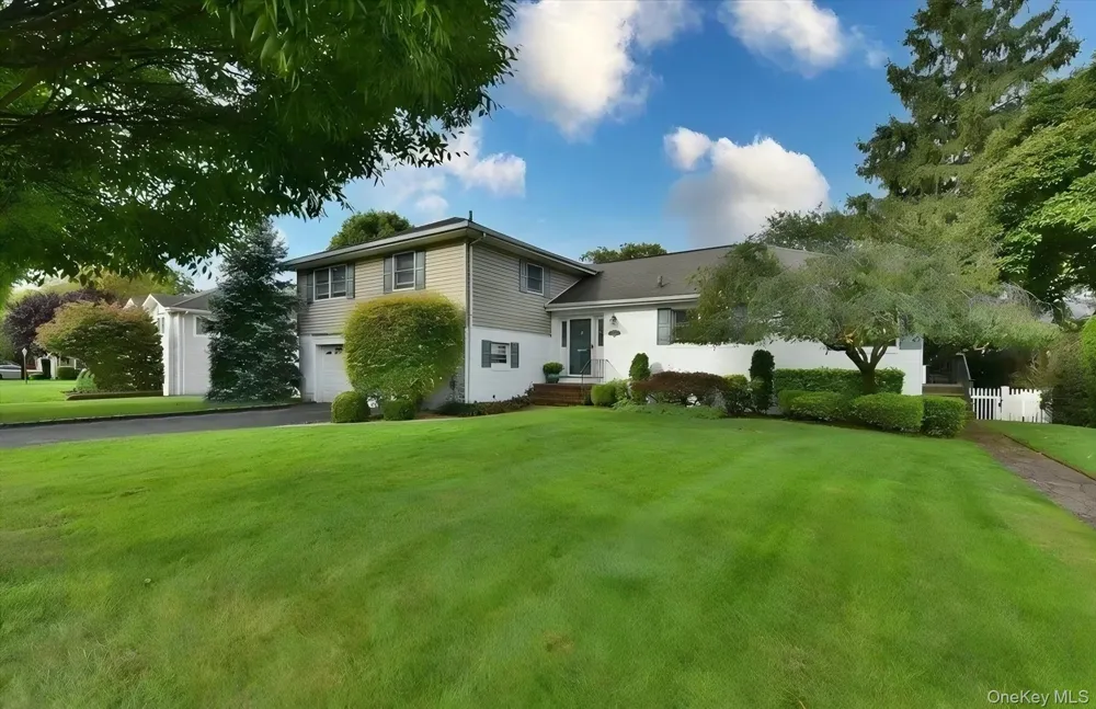 136 Lee Road Garden City, NY 11530