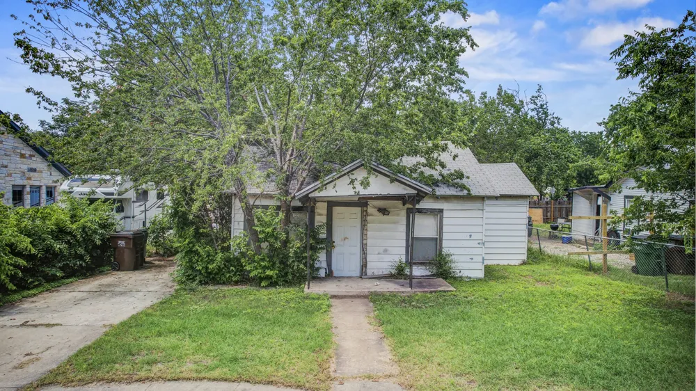 308 E Austin Avenue Round Rock, TX 78664