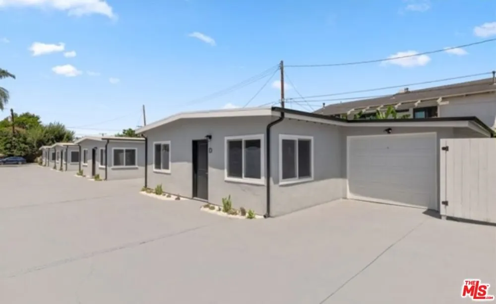 2658 Santa Ana Avenue #D Costa Mesa, CA 92627
