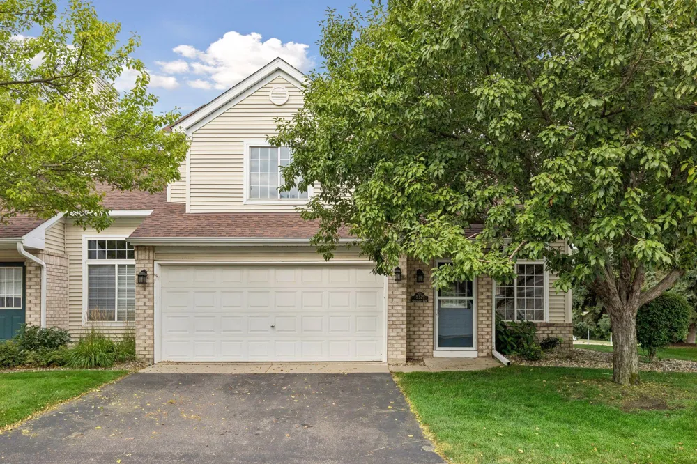 15329 Greenhaven Lane #101 Burnsville, MN 55306