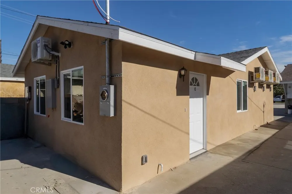1939 Strozier Avenue South El Monte, CA 91733