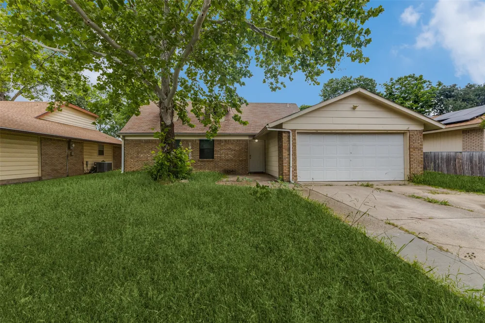 12129 Spring Branch Drive Balch Springs, TX 75180