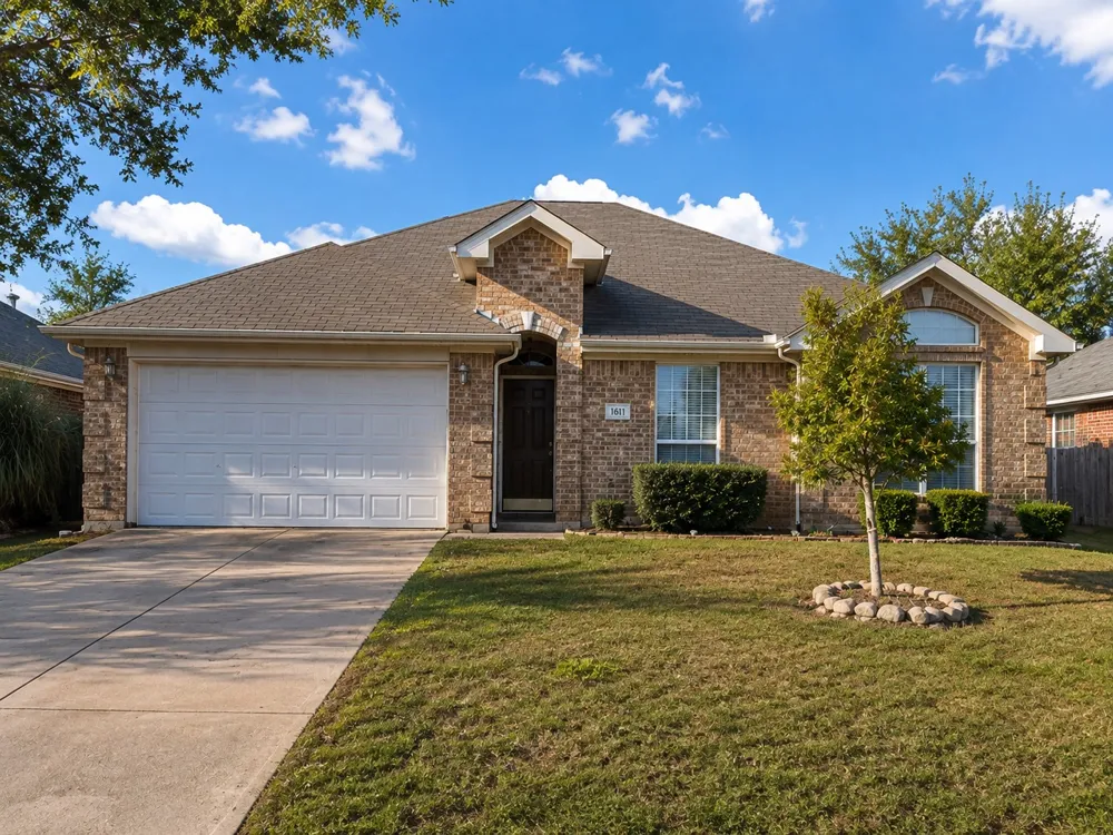 1611 Windcastle Drive Mansfield, TX 76063