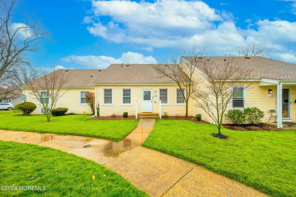 23 Plaza De Las Lobos #Unit B