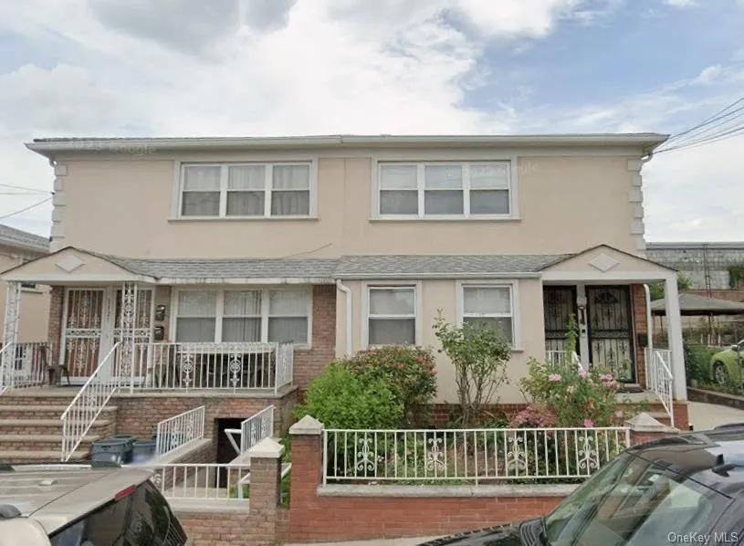 11-23 130th Street #2Fl College Point, NY 11356