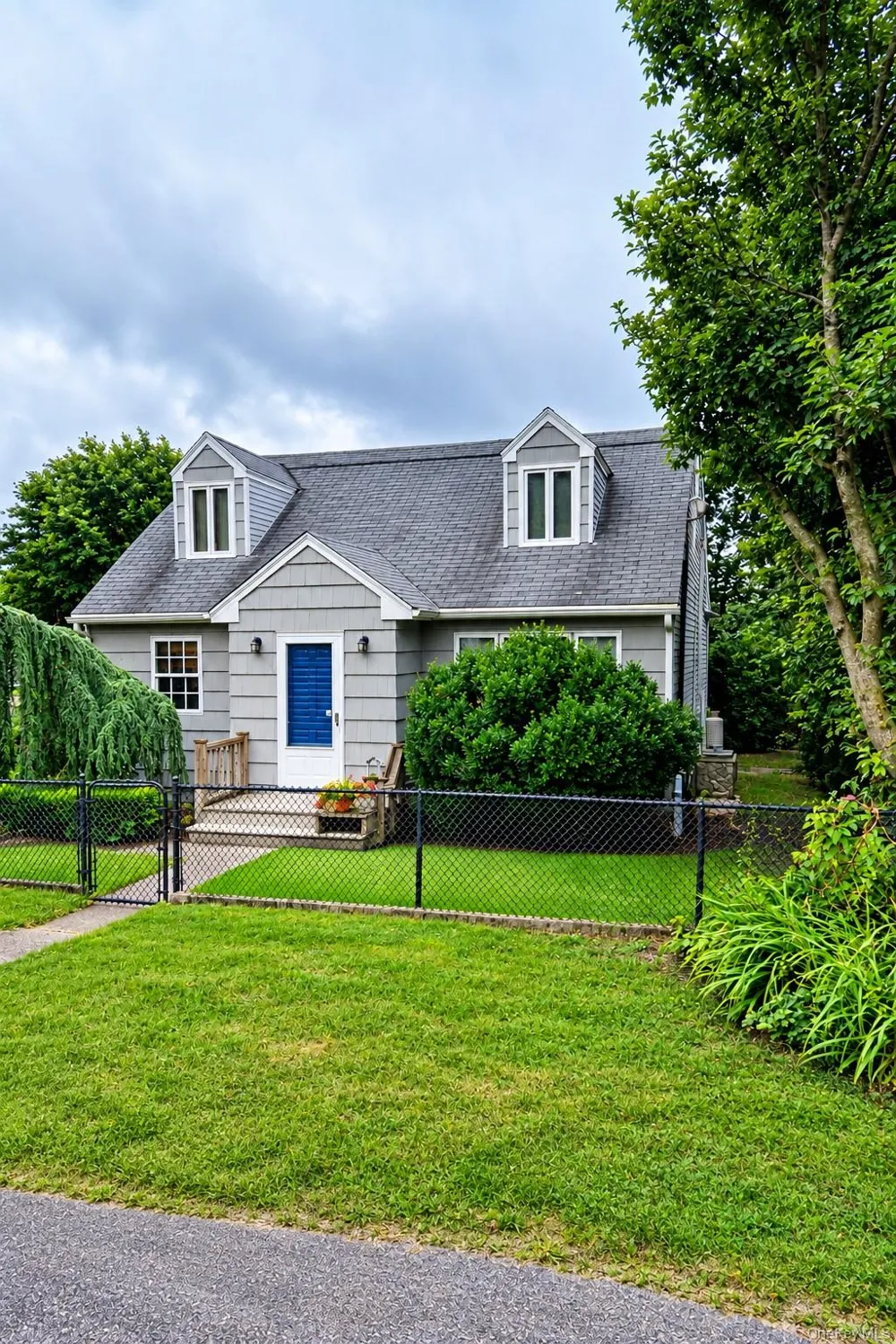 48 Rosemont Avenue Farmingville, NY 11738