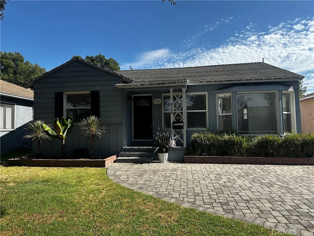 6108 Village Road Lakewood, CA 90713
