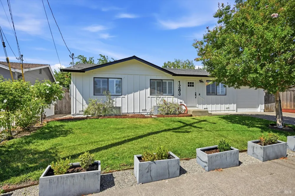 1263 Marian Way Petaluma, CA 94954