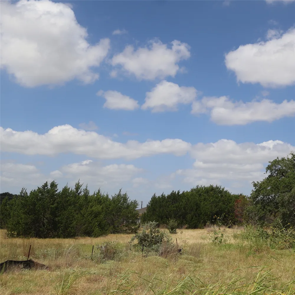 105 Mesones Road Florence, TX 76527