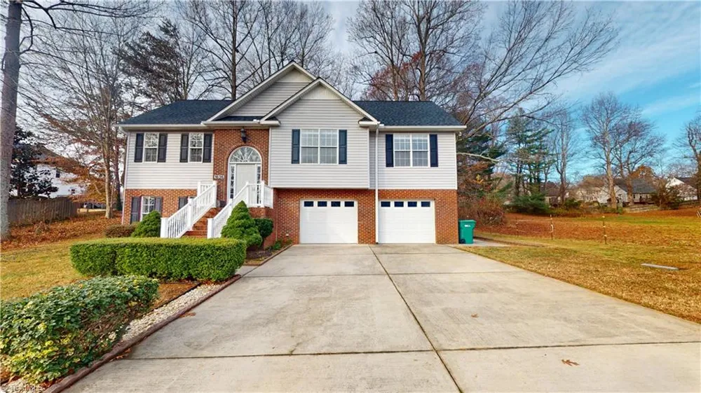 1636 Harper Spring Drive Clemmons, NC 27012