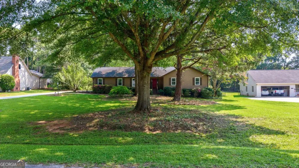 1161 Windsor DR Watkinsville, GA 30677