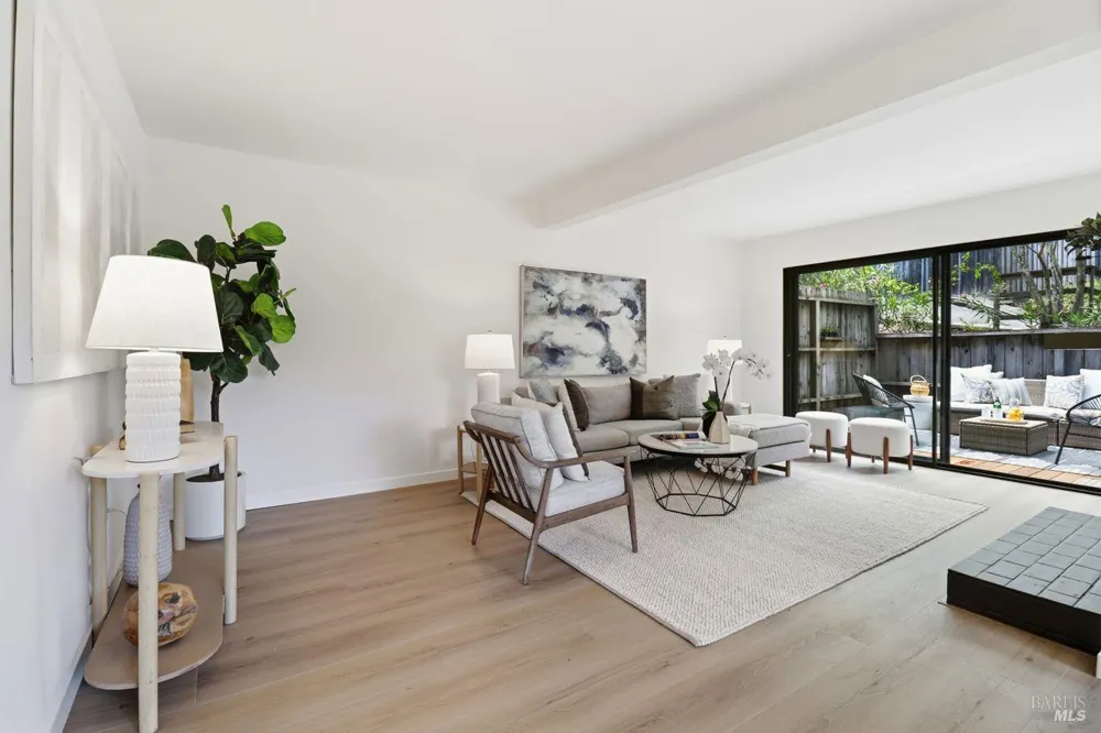 318 Sylvia Way San Rafael, CA 94903