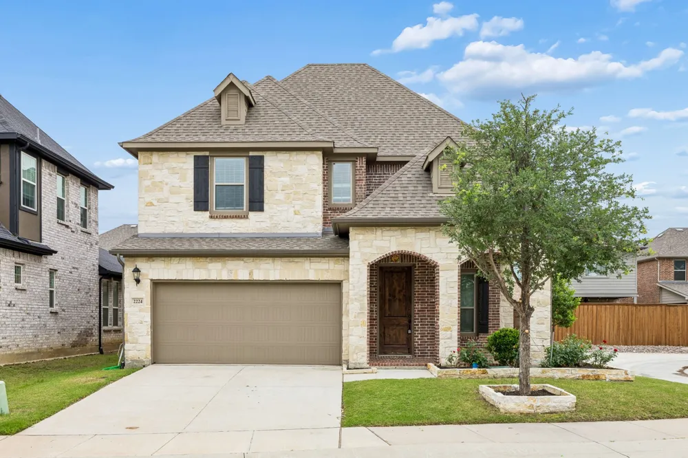 2224 Briar Ridge Trail Carrollton, TX 75010