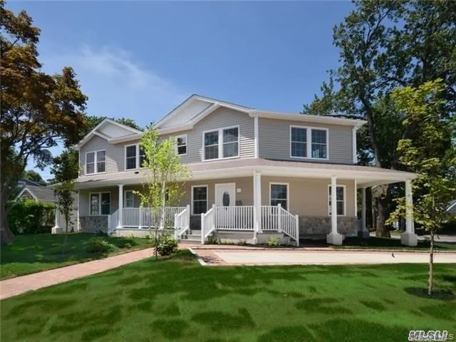 12 Nesaquake Avenue Port Washington, NY 11050