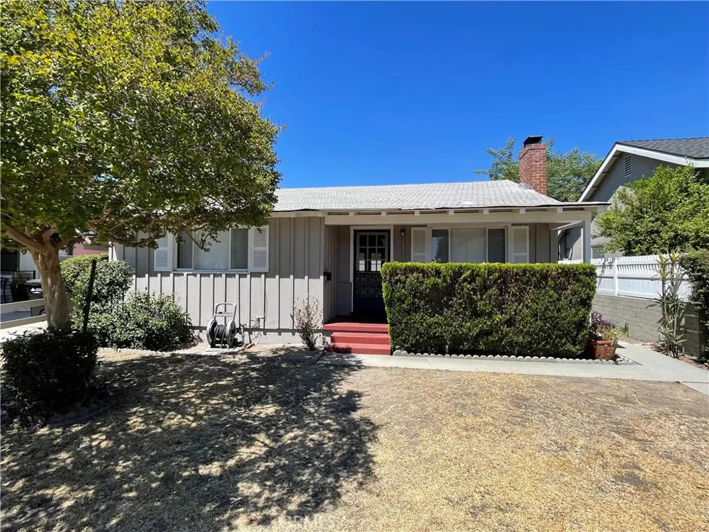 733 W Oceanview Avenue Monrovia, CA 91016