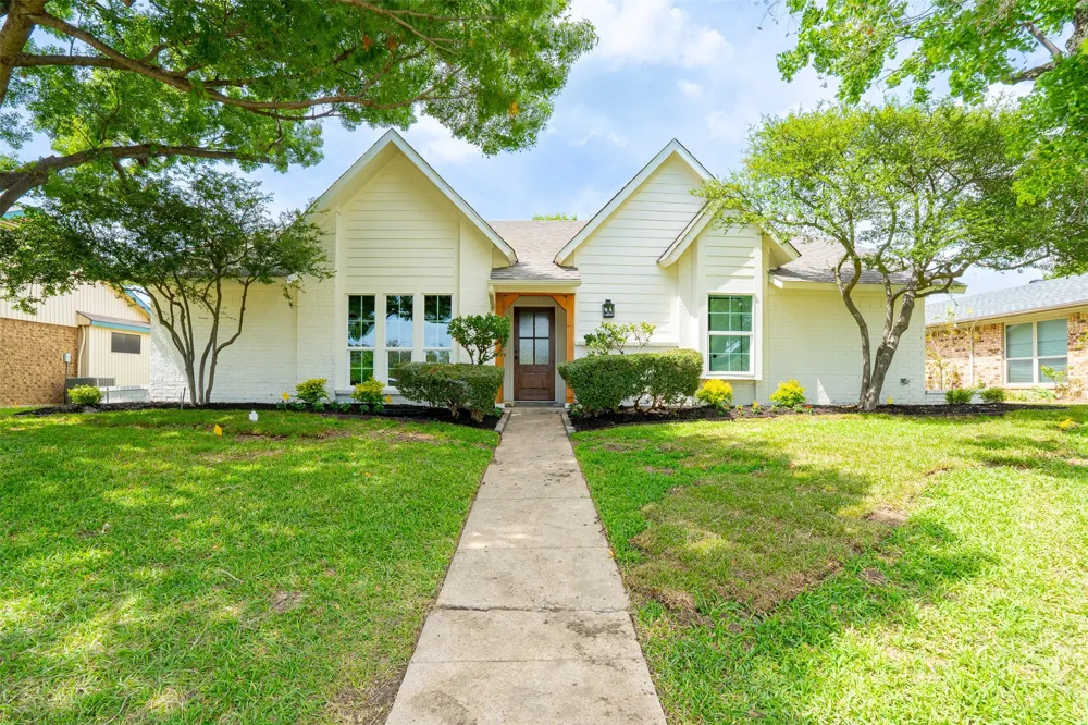 2513 Incline Drive Carrollton, TX 75006