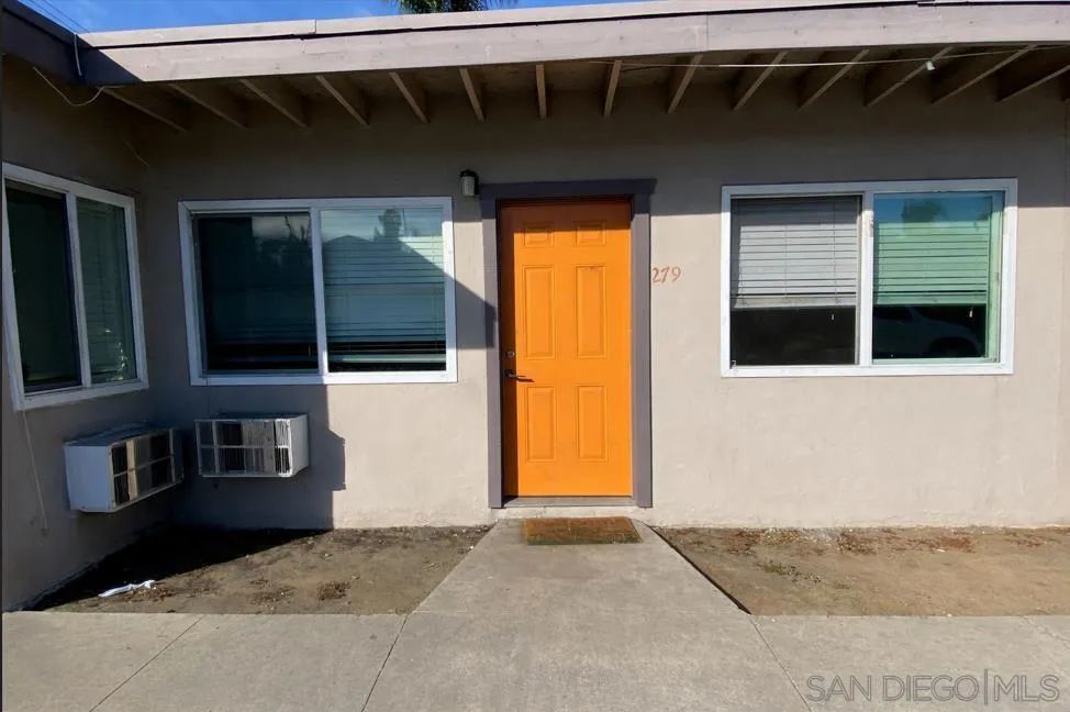 279 S Mollison Ave El Cajon, CA 92020