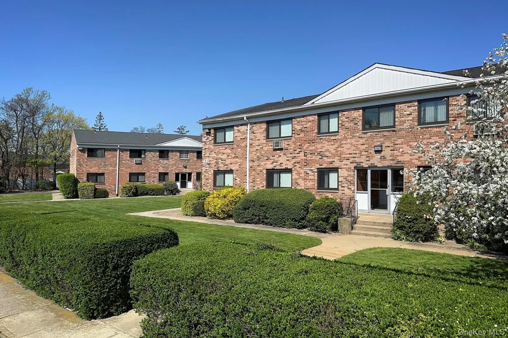 405 East Main Street #405-04 Bay Shore, NY 11706