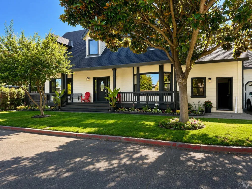 7958 Shira Street Windsor, CA 95492