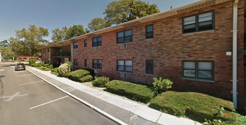 666 Fulton Street #666-5B Farmingdale, NY 11735