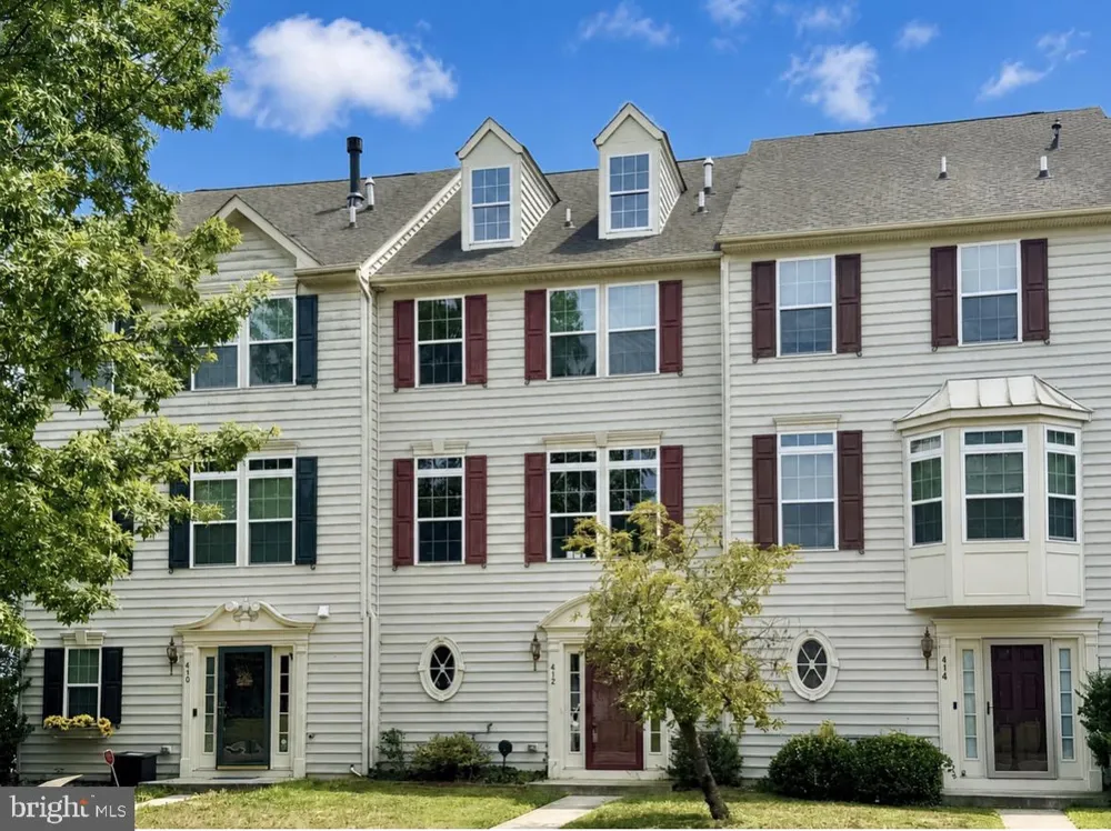 412 S GREENBERRY LANE Dover, DE 19904