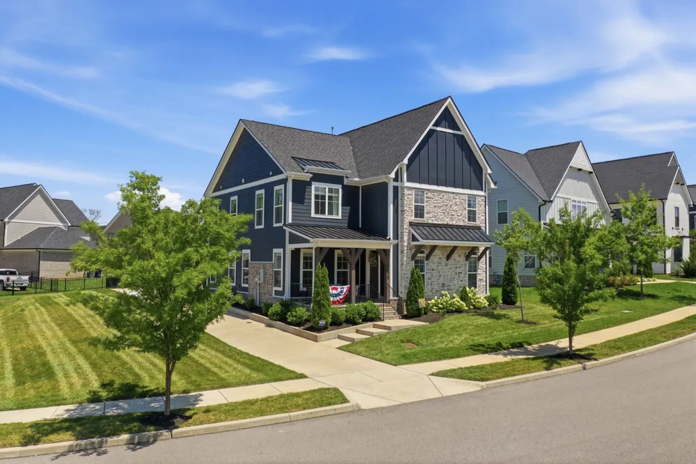 5020 Nature Walk Trl Thompsons Station, TN 37179