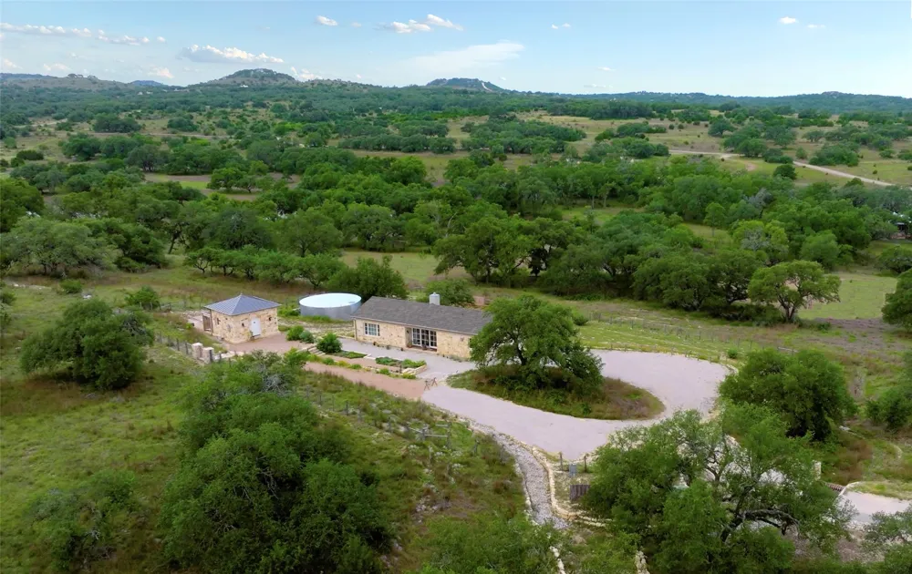 1934 Walnut Springs Road Johnson City, TX 78636