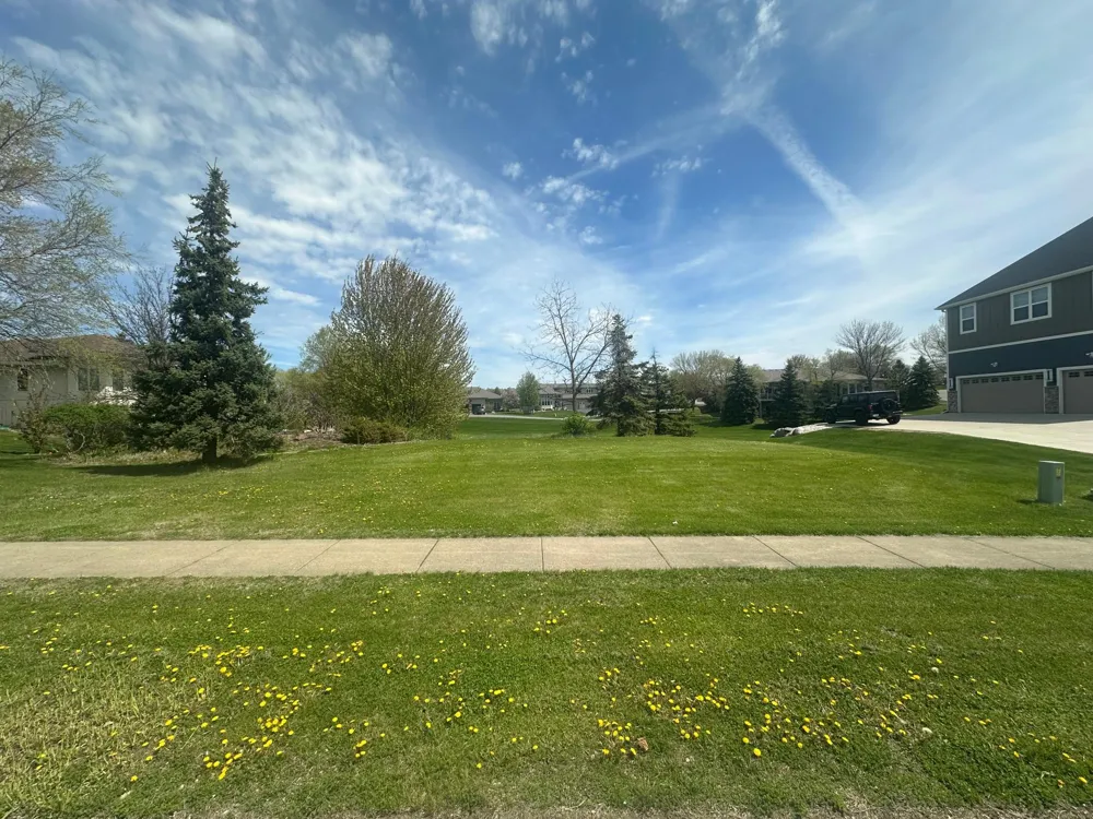 14487 Wilds Parkway NW Prior Lake, MN 55372