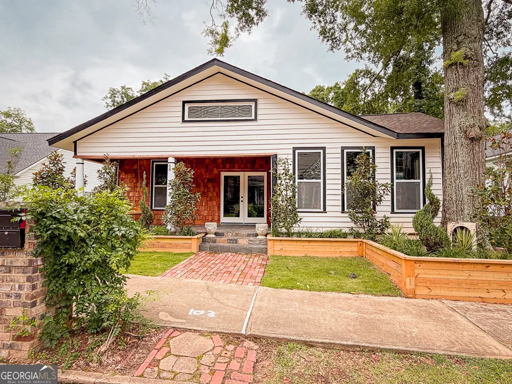 68 Spring ST Newnan, GA 30263