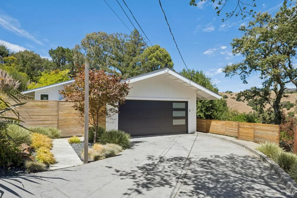 12 Longwood Drive San Rafael, CA 94901