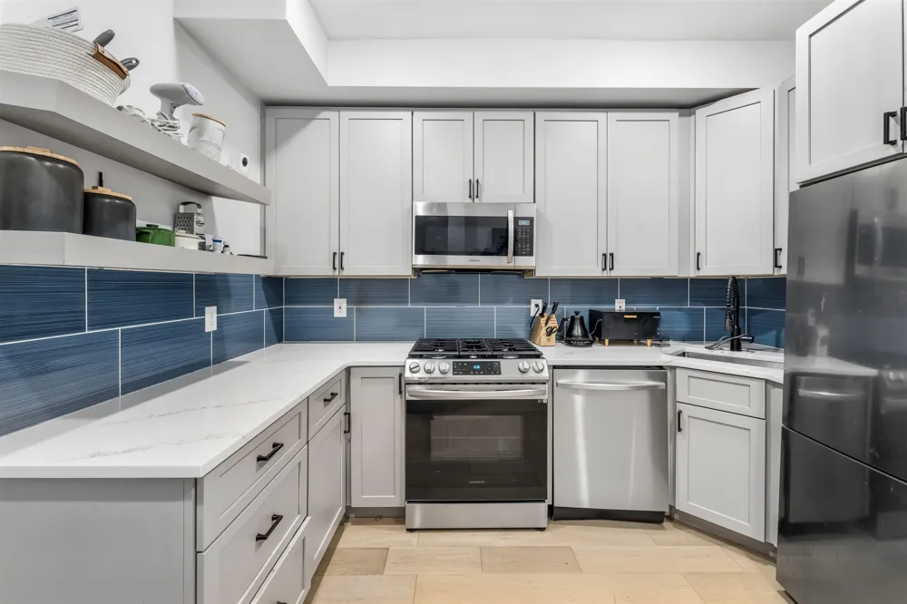 621 WILLOW AVE Hoboken, NJ 07030