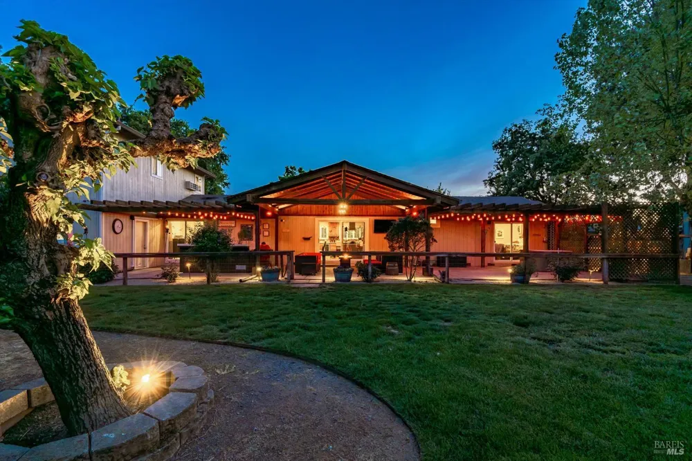 353 Patrick Lane Windsor, CA 95492