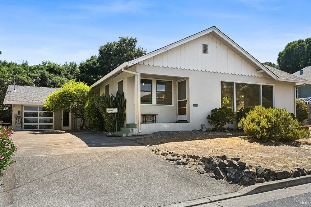 12 Nob Hill Terrace Petaluma, CA 94952