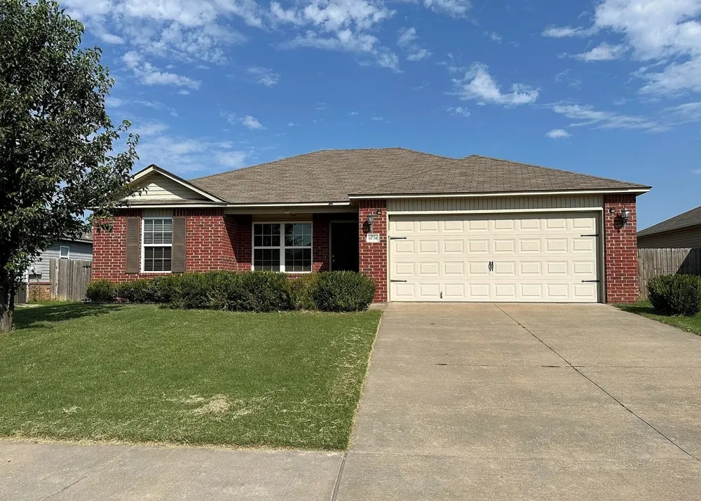 14734 S Hickory Street Glenpool, OK 74033