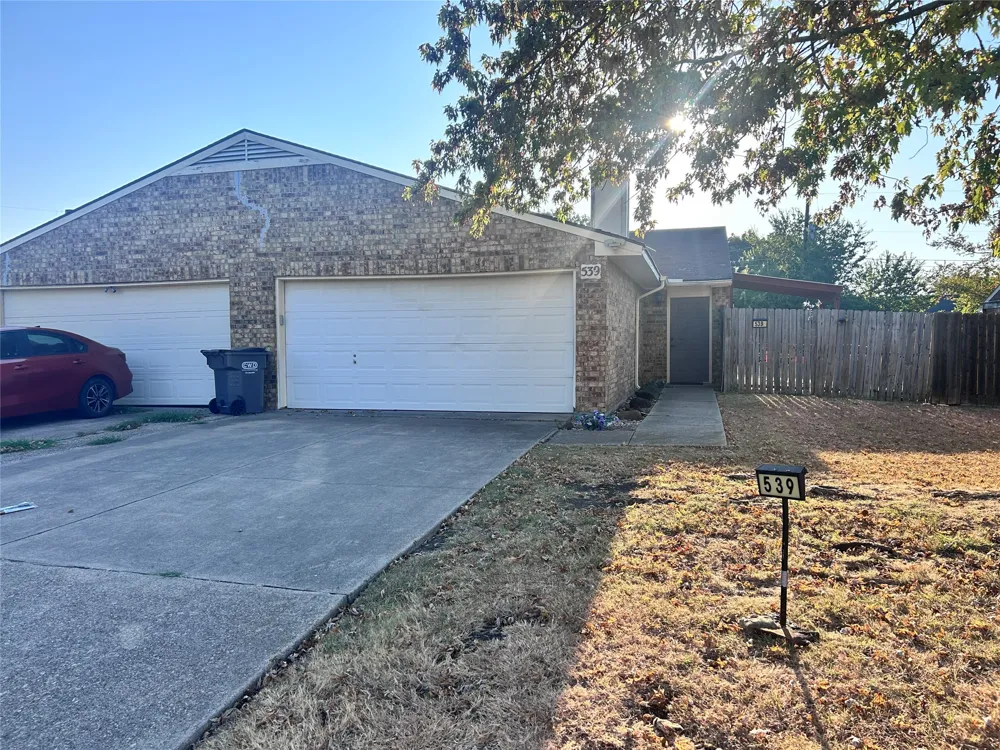 539 Bluebird Lane Red Oak, TX 75154