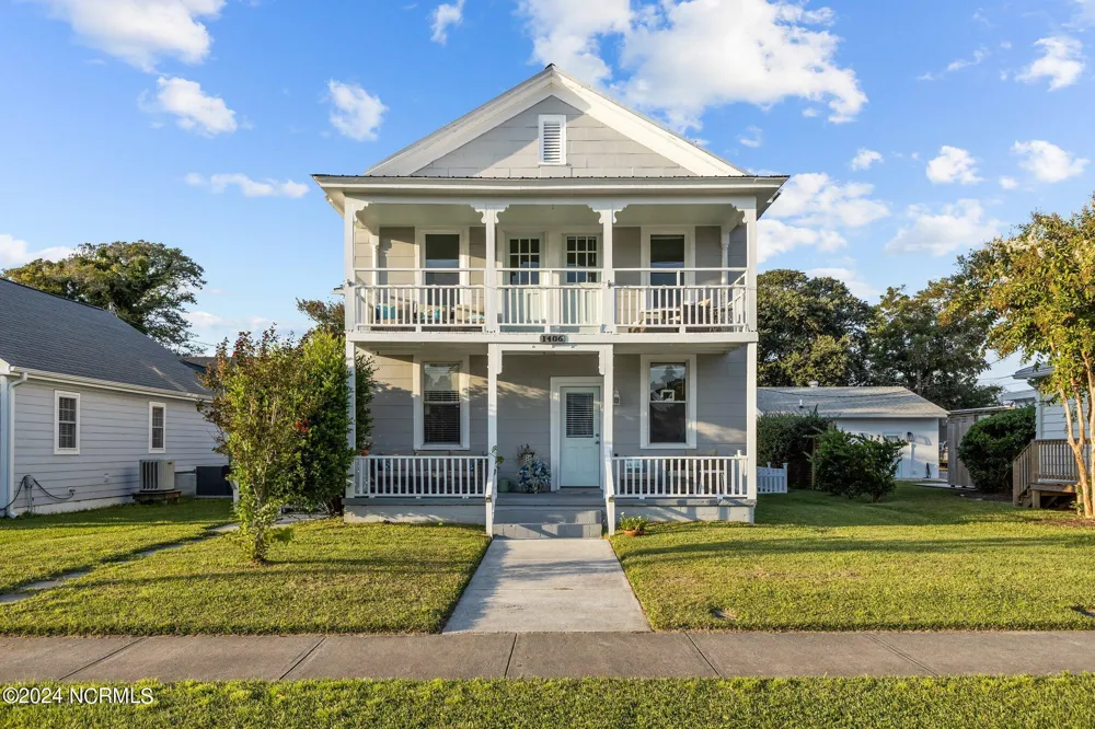 1406 Evans Street #B Morehead City, NC 28557