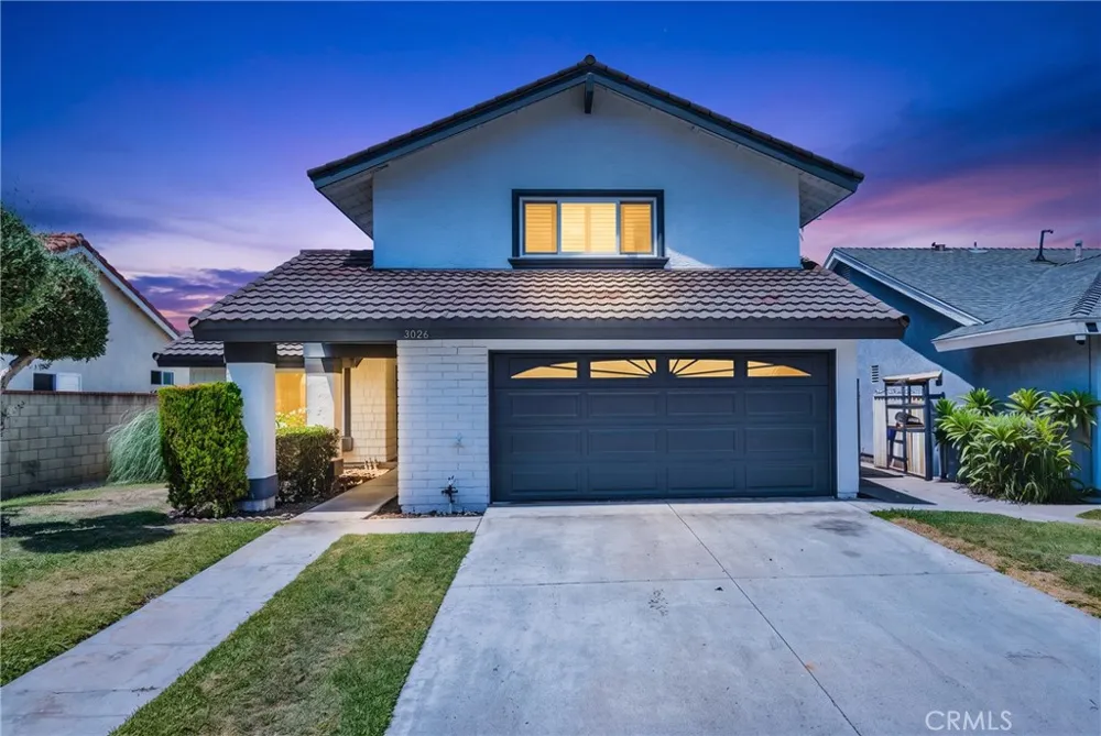 3026 S Baker Santa Ana, CA 92707