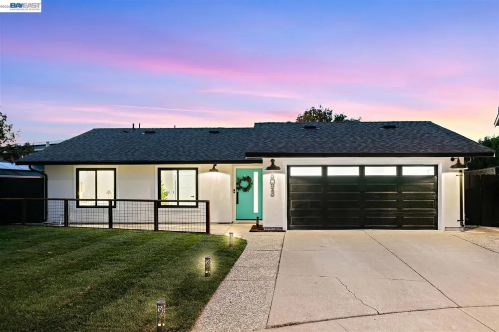 8093 Del Monte Ave Newark, CA 94560