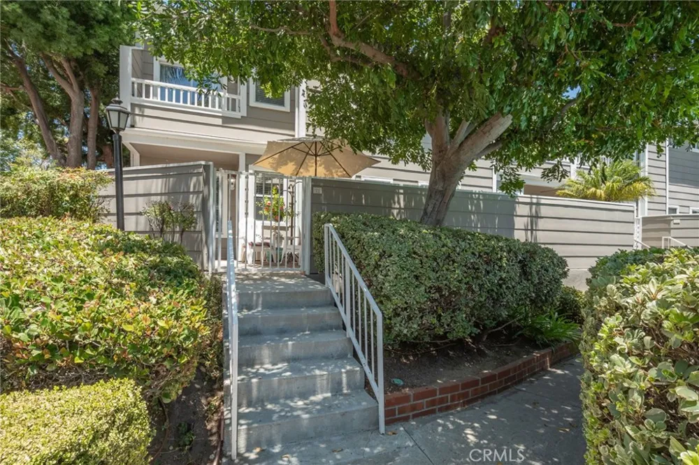 3966 Cochran Simi Valley, CA 93063