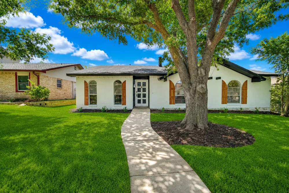 2032 Ash Hill Road Carrollton, TX 75007