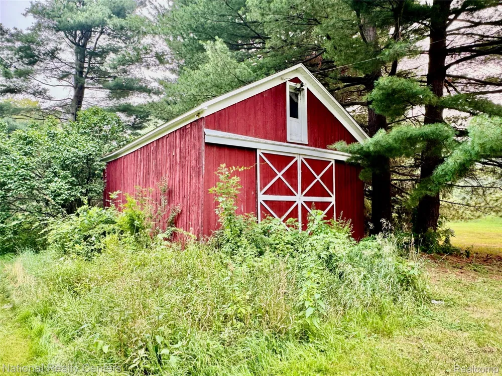 4578 Diehl Road Hadley Township, MI 48455