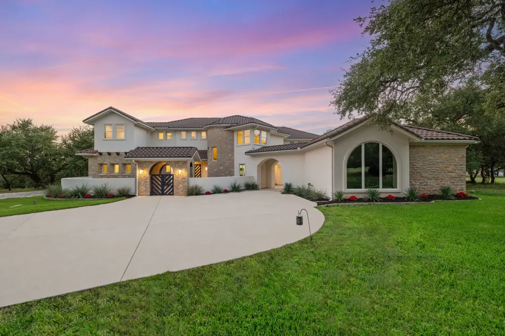 2070 Mayfield Drive Round Rock, TX 78681