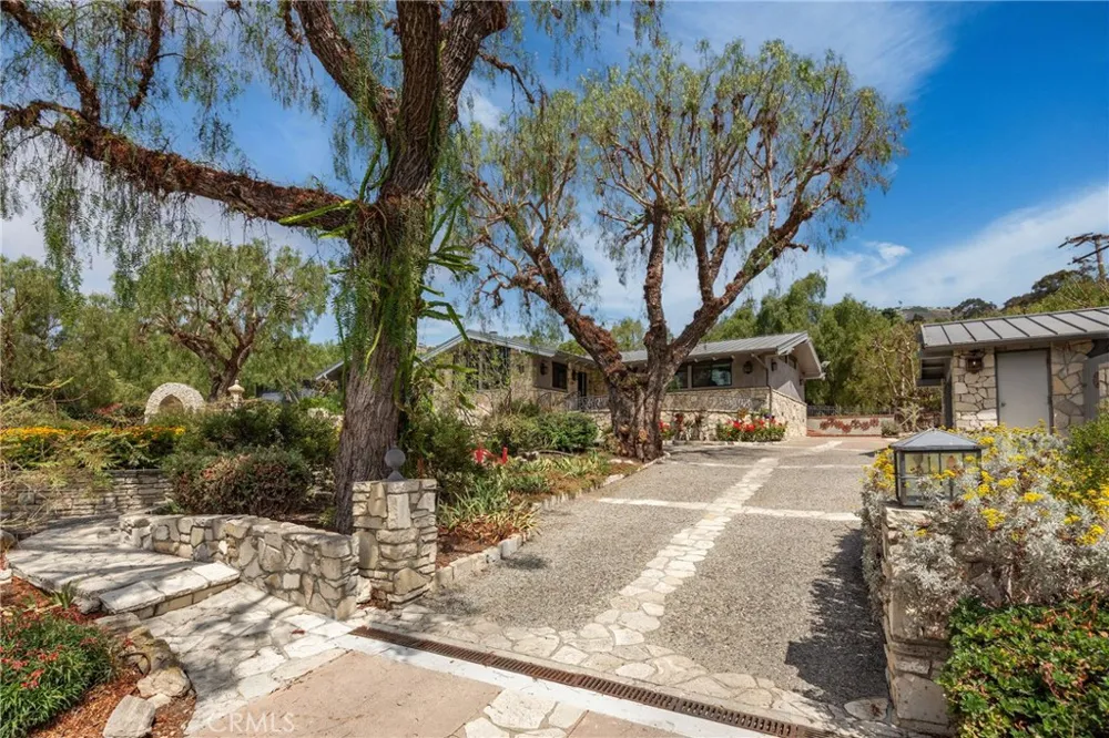 57 Narcissa Drive Rancho Palos Verdes, CA 90275