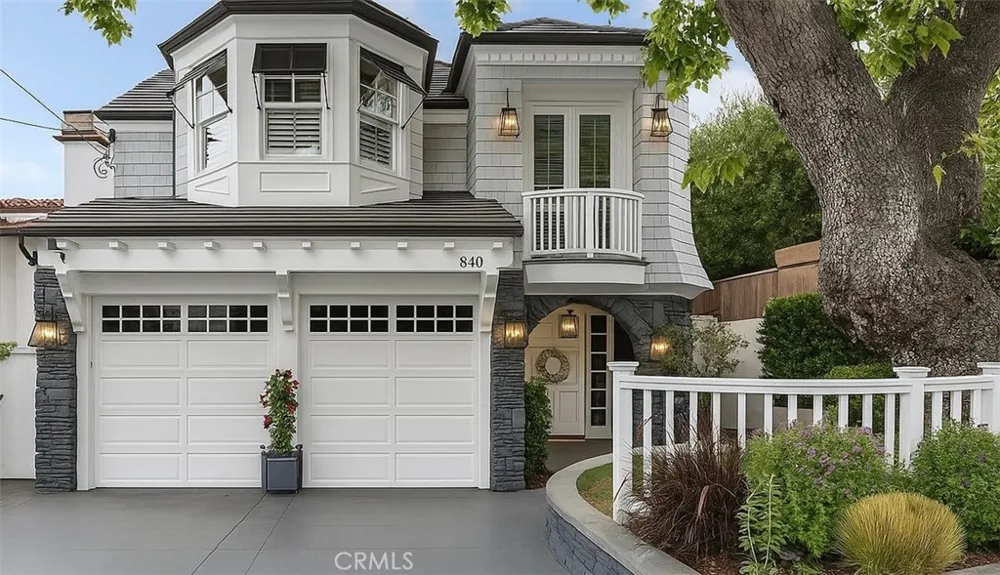 840 18th Manhattan Beach, CA 90266