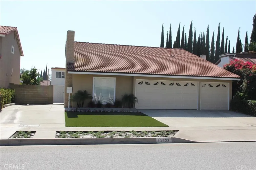 19423 Stefani Cerritos, CA 90703