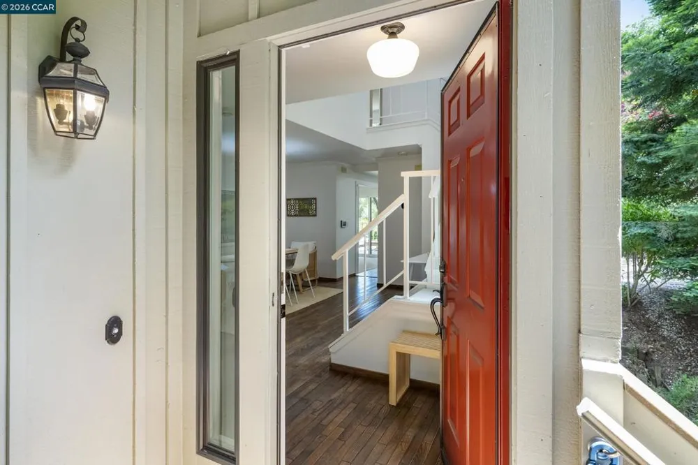 28 Curlew Way Novato, CA 94949