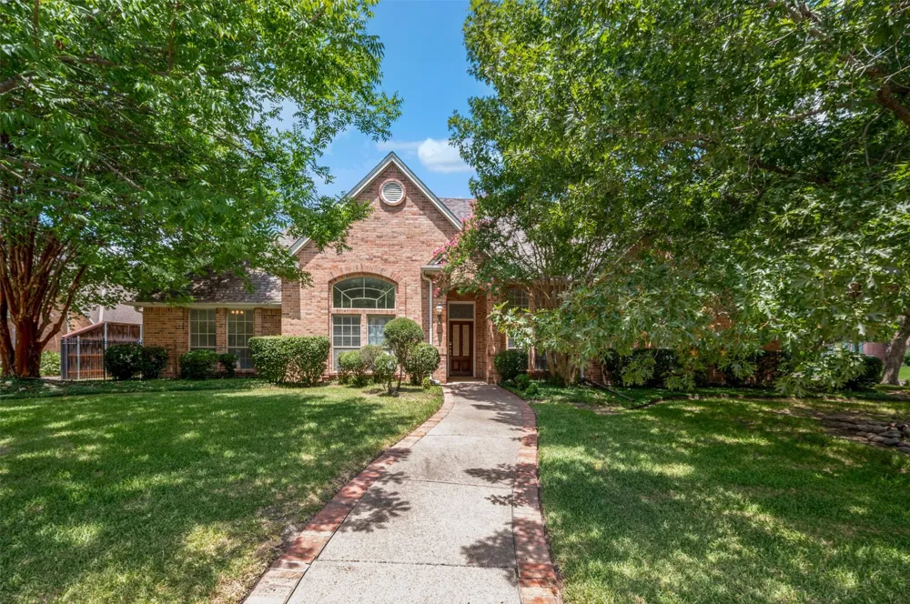 106 Charlottesville Avenue Colleyville, TX 76034