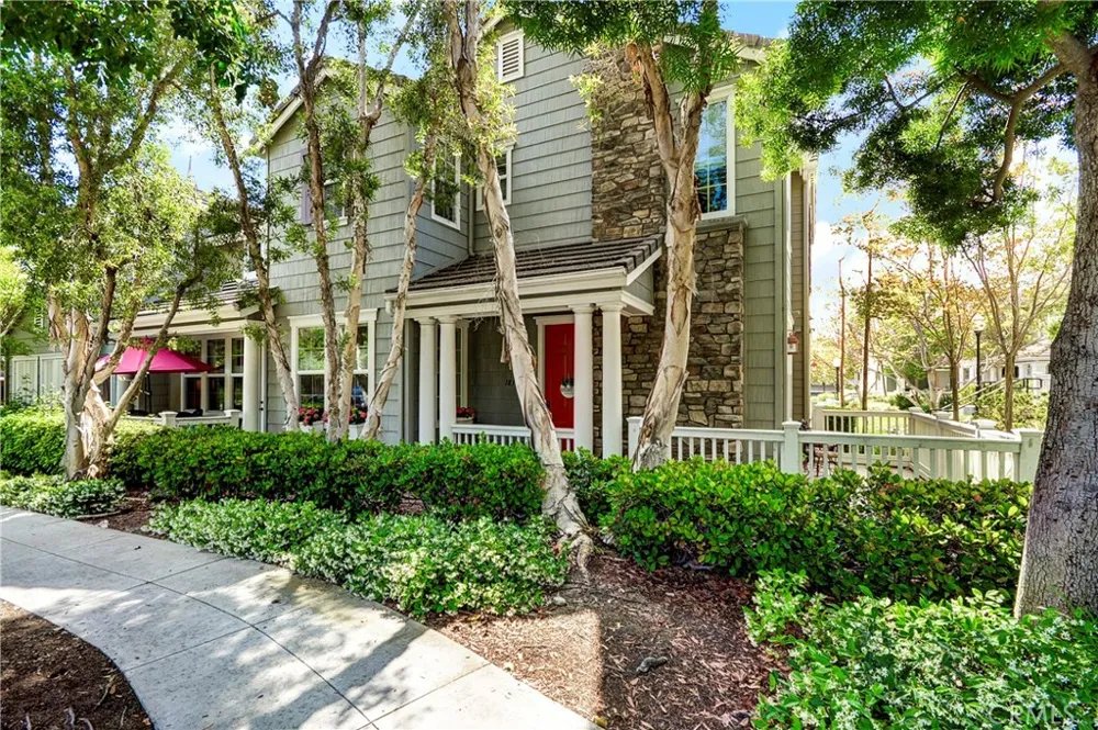 183 Sklar Ladera Ranch, CA 92694